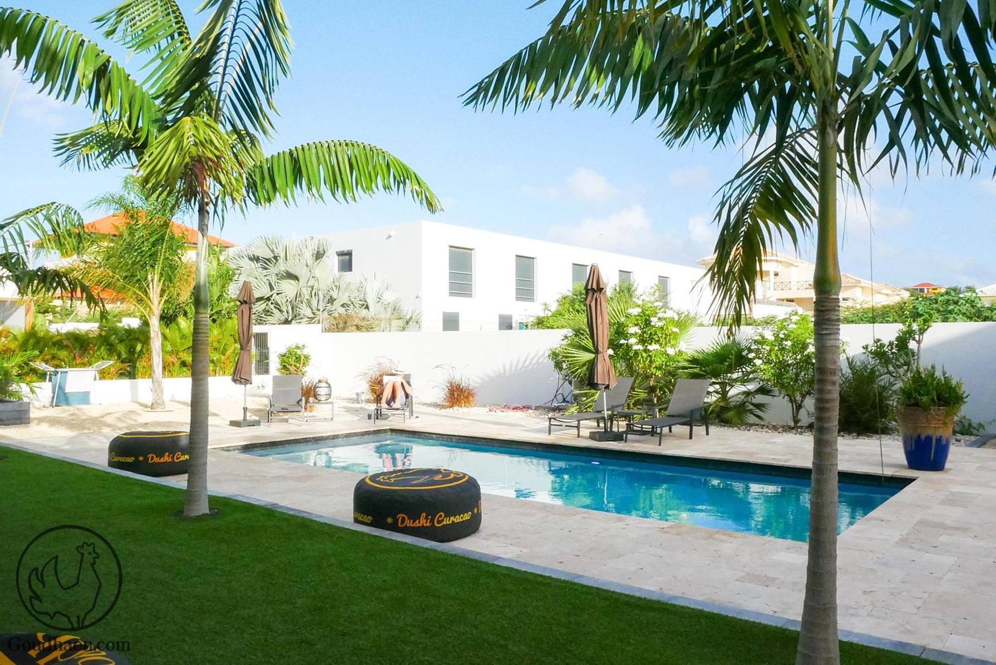 Goudhaen Luxury Private Apartments Jan Thiel Beach エクステリア 写真